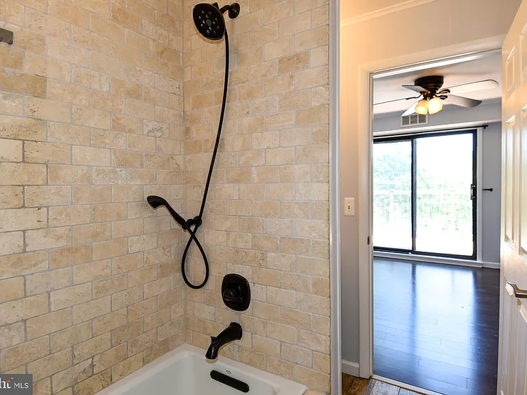 308 Forbes St #I — Photo 18