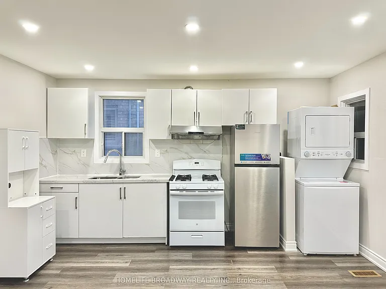 55 Fairbank Ave E #MAIN FL — Photo 2