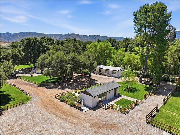 5th image of 27821 Sand Canyon Rd