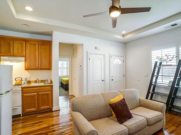62 Ervin Ct — Photo 9