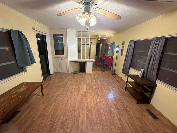 3rd image of 1415 Main St Lot 439