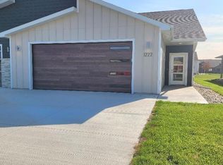1222 Zitkala Sa Trl, Vermillion, SD 57069