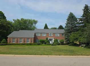 3834 Hemmingway Dr, Okemos, MI 48864