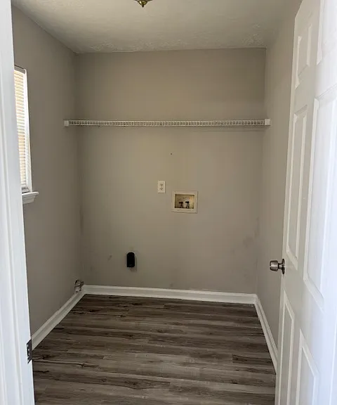4611 Marthas Way — Photo 12