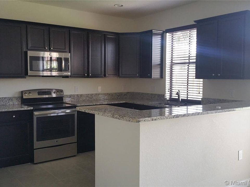 1st image of 12365 S Village Cir