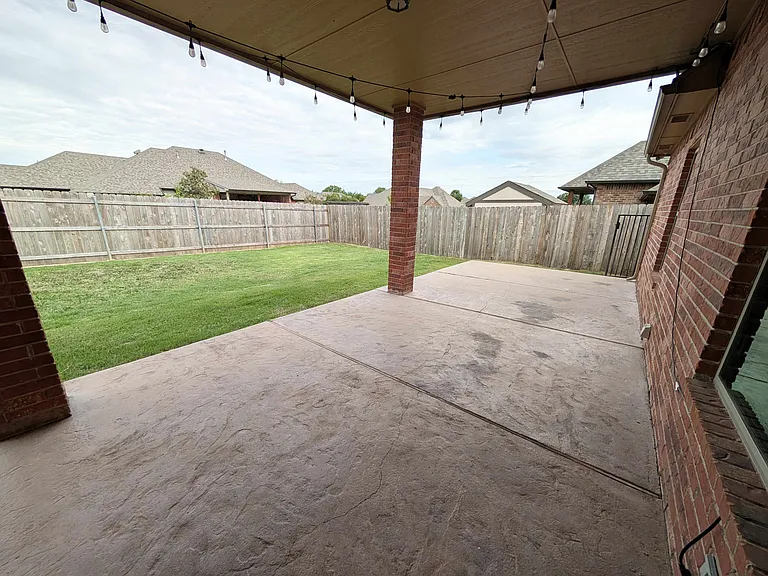6405 Bent Wood Dr — Photo 22
