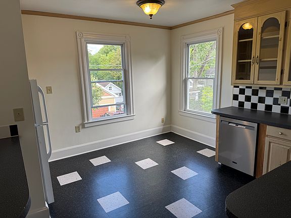 2nd image of 170 Lake Ave #3&4