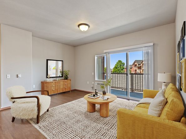 15720 E 4th Ave APT I207