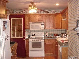 2nd image of 140 7th St