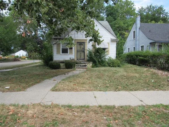 15858 Curtis St, Detroit, MI 48235
