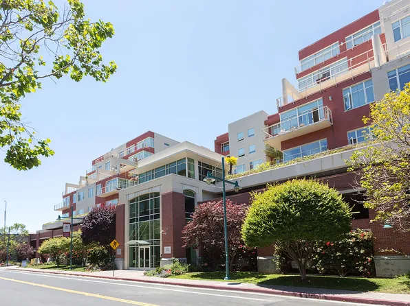 5855 Horton St APT 718, Emeryville, CA 94608