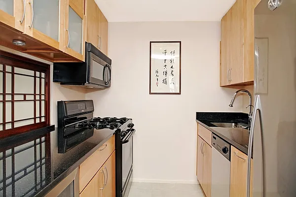 Sold by Corcoran | media 10