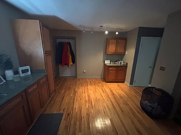 5th image of 89 Pine St #A
