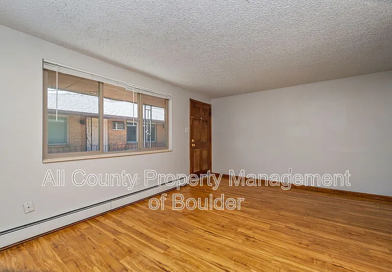 1353 Coffman St #12 — Photo 5