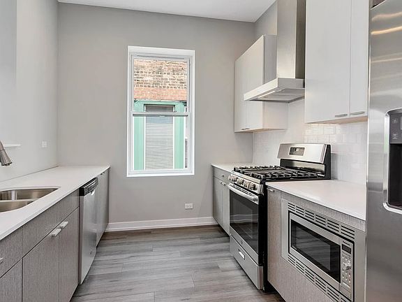4th image of 3945 N Greenview Ave #3S