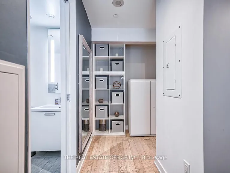 629 King St W #331 — Photo 19