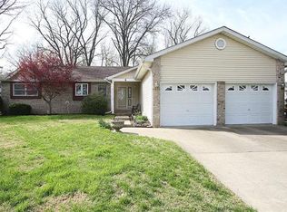 6 Maple Dr, Belleville, IL 62220