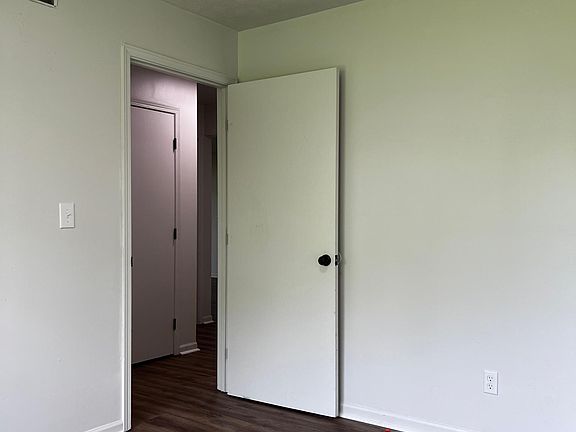 5th image of 270 Mar Kim Dr APT 7