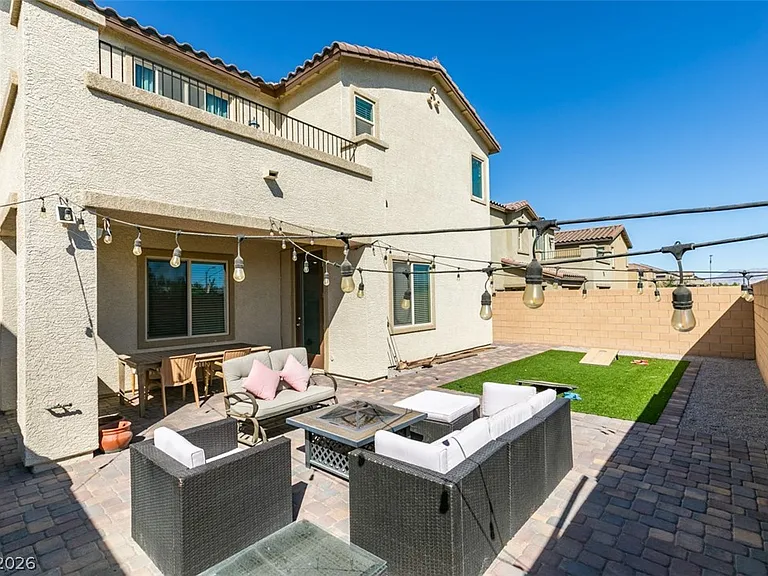 8160 Skye Desert Dr — Photo 48
