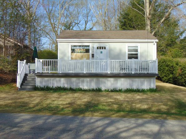 17 Glimmer Gln E, Colchester, CT 06415