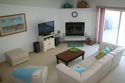 Southampton Condo - Summer Pleasure With Full Amenities! — Photo 2