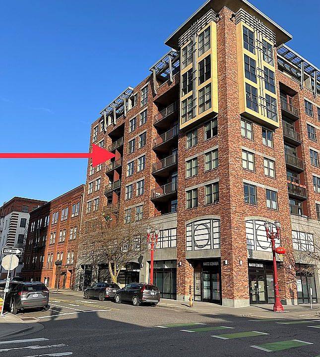 1st image of 411 NW Flanders St APT 608