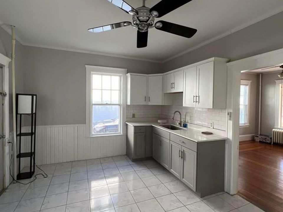 46 Spring St, Woonsocket, RI 02895 Zillow