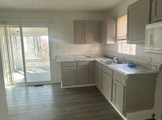 1901 Indiana Ct, Decatur, IL 62521