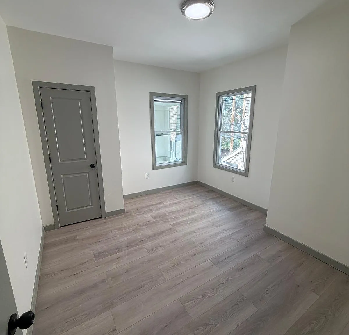 1 bed, $1,600 — Photo 2