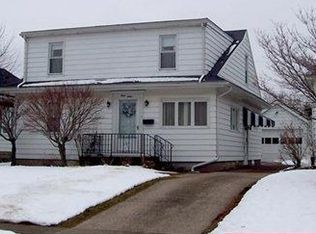 312 Eagle Point Blvd, Erie, PA 16511