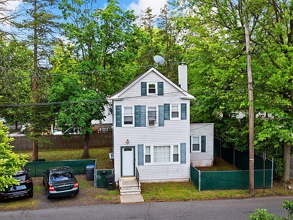 3rd image of 632 Millers Ln