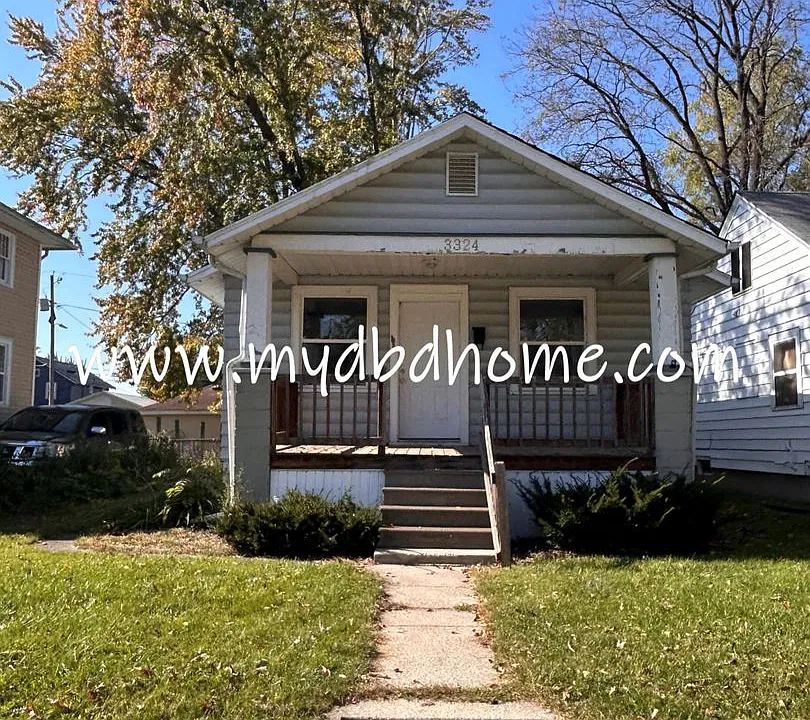 3324 Plaza Dr