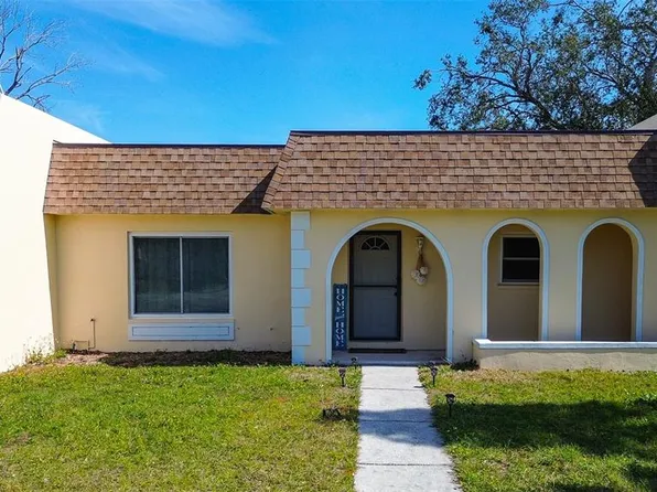 9989 85th St, Seminole, FL 33777