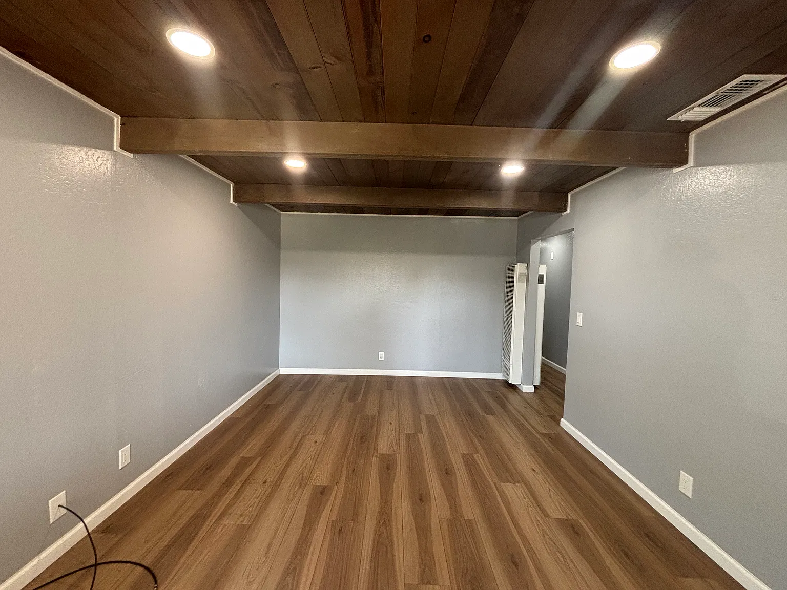 4 bed, 1179 sqft, $2,095 — Photo 4