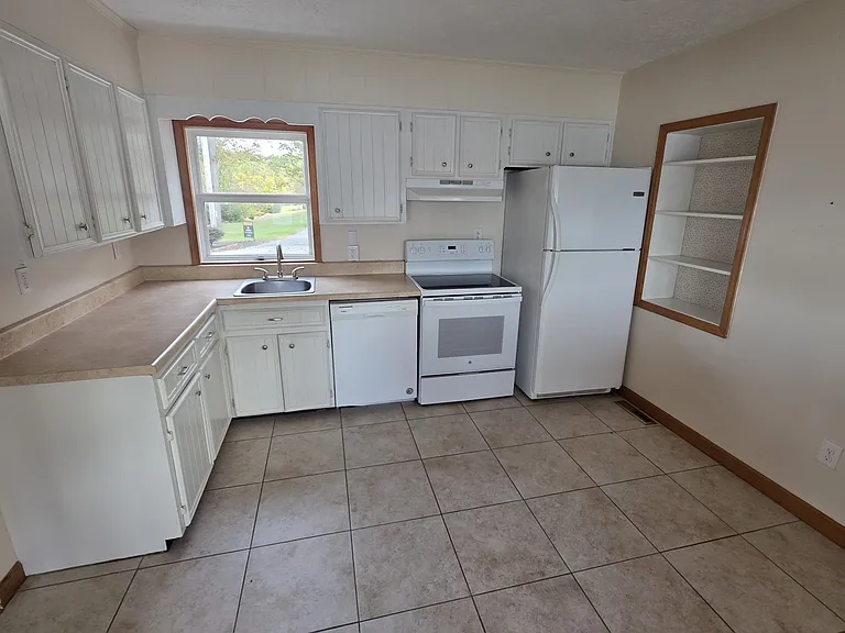 311 Anthony Home Rd — Photo 5