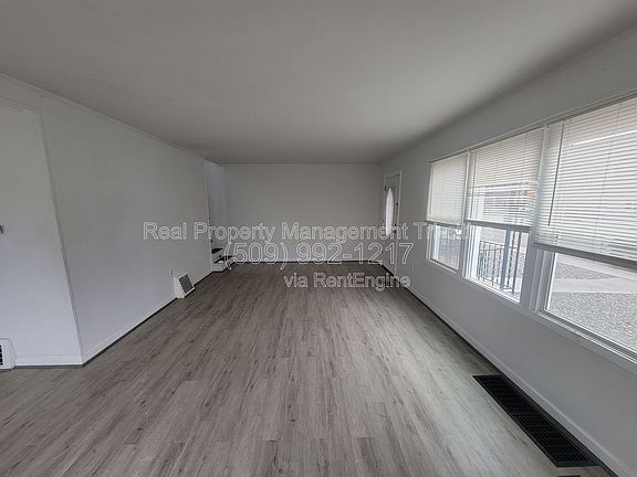 2nd image of 1318 Perkins Ave