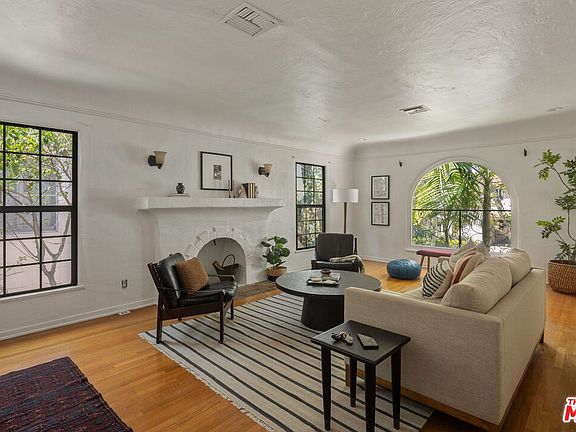 4th image of 6122 W 6th St