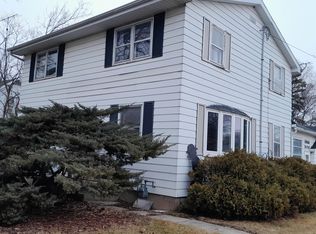 1502 Bowen St, Oshkosh, WI 54901