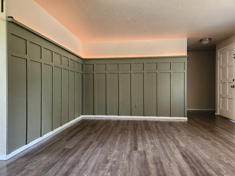 2217 Harrison Ave — Photo 8