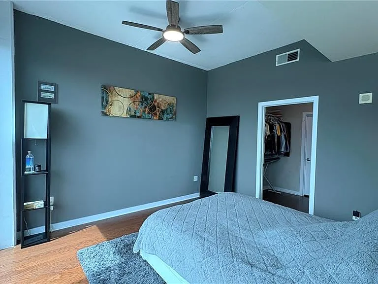 400 W Peachtree St NW #2905 — Photo 18