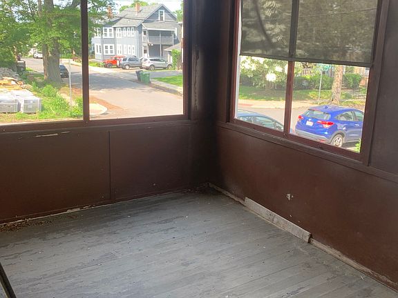 3rd image of 212 Maplewood St #214