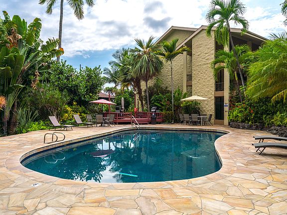 3rd image of 75-5681 Kuakini Hwy APT 303