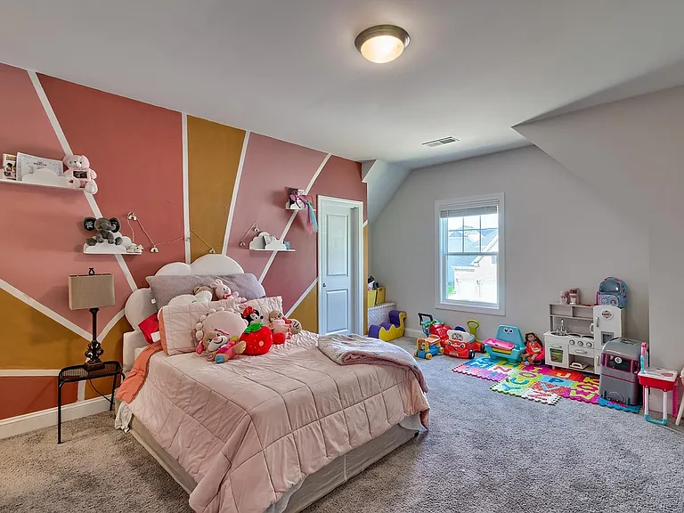 558 Mahonia Rd — Photo 33