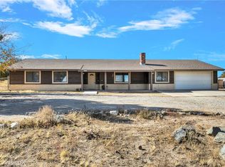 9930 Riggins Rd, Phelan, CA 92371