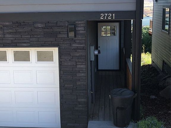 2nd image of 2721 E 9th St