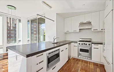 Rented by Hooli Homes New York Inc