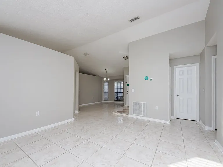 808 Cabaret Ct — Photo 3