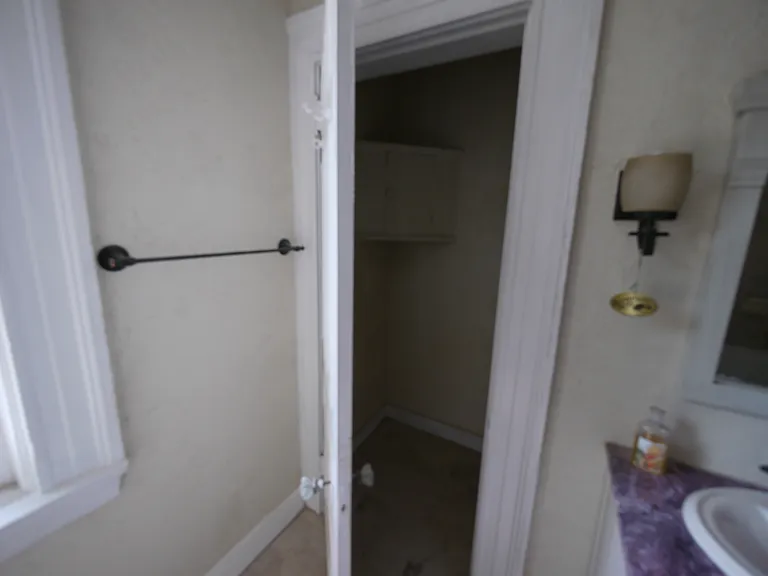 231 W Steuben St #2 — Photo 13