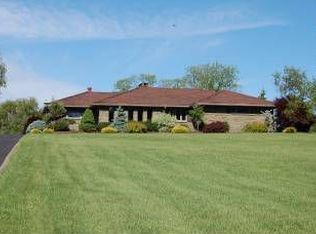1380 Stoltz Rd, Bethel Park, PA 15102