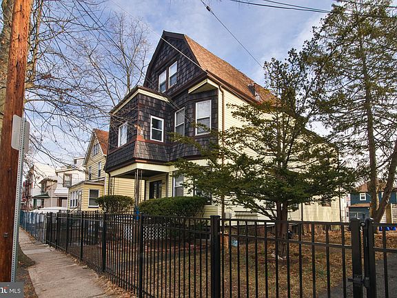 4th image of 134 Norwood St